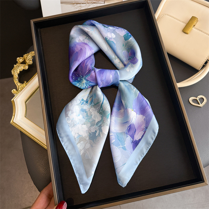 Silk Neck Scarf - Foulard carré en soie imprimé Floral